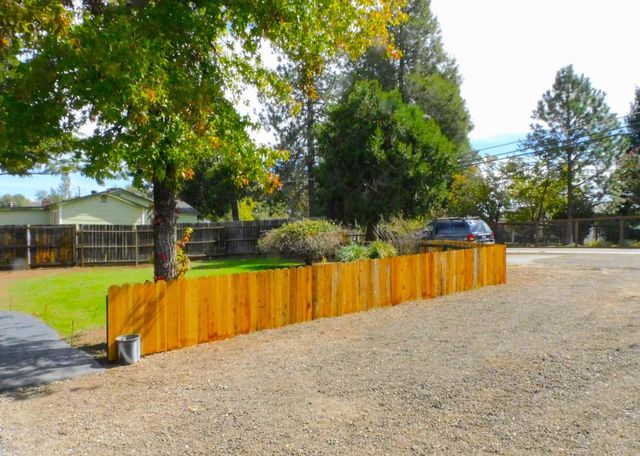 9322-9318 Mosquito Rd, Placerville, CA 95667