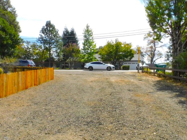 9322-9318 Mosquito Rd, Placerville, CA 95667