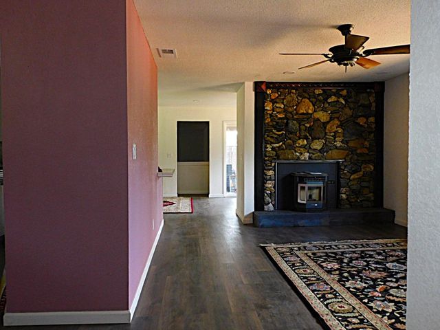 9322-9318 Mosquito Rd, Placerville, CA 95667