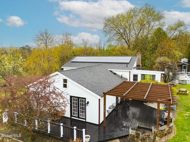 15 Middleton Road, Granville, NY 12832