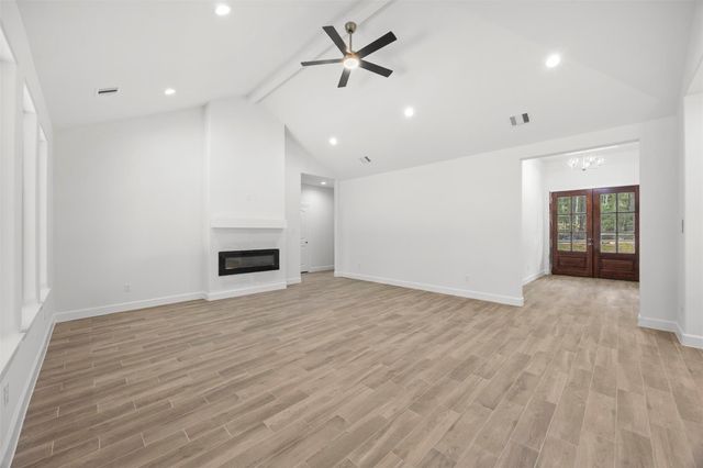 183 Windmill Road, New Waverly, TX 77358