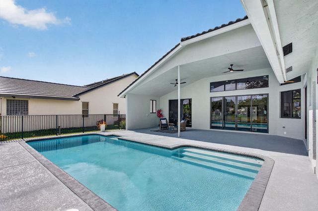 8521 NW 43rd Court, Coral Springs, FL 33065