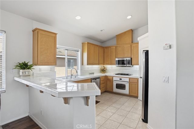 915 Sloan Terrace, Santa Maria, CA 93455