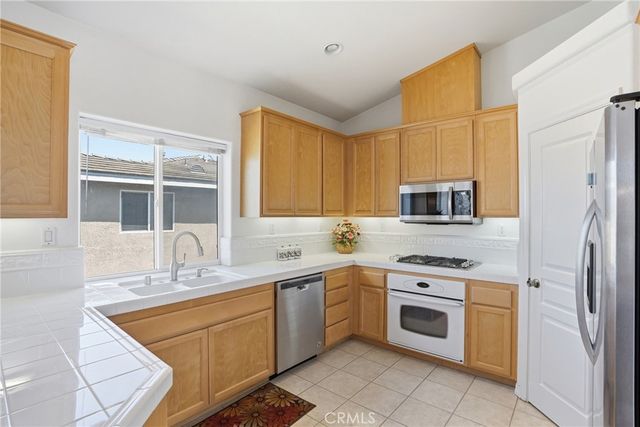 915 Sloan Terrace, Santa Maria, CA 93455