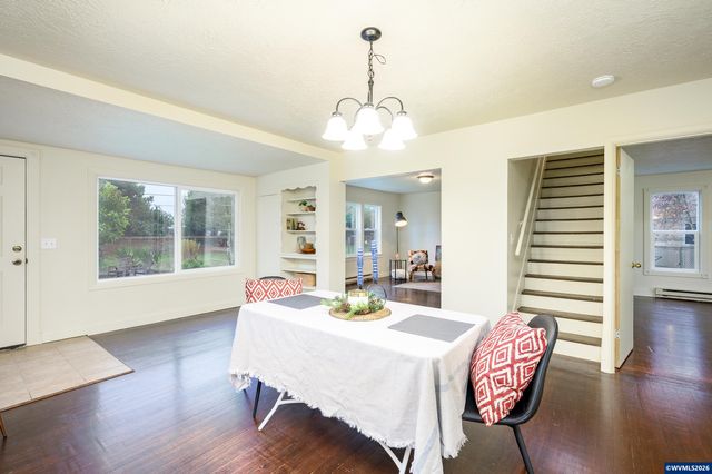 119 NE Kingwood Dr, Mcminnville, OR 97128