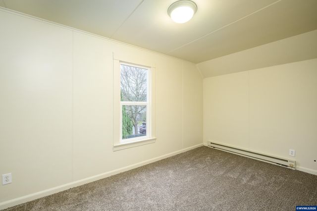 119 NE Kingwood Dr, Mcminnville, OR 97128