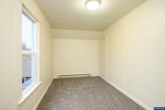 119 NE Kingwood Dr, Mcminnville, OR 97128