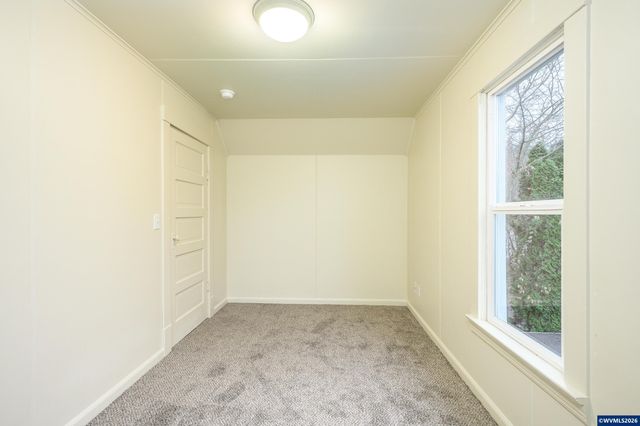 119 NE Kingwood Dr, Mcminnville, OR 97128