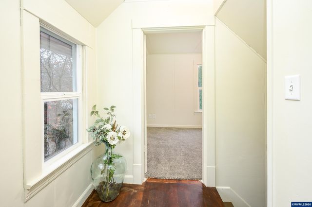 119 NE Kingwood Dr, Mcminnville, OR 97128