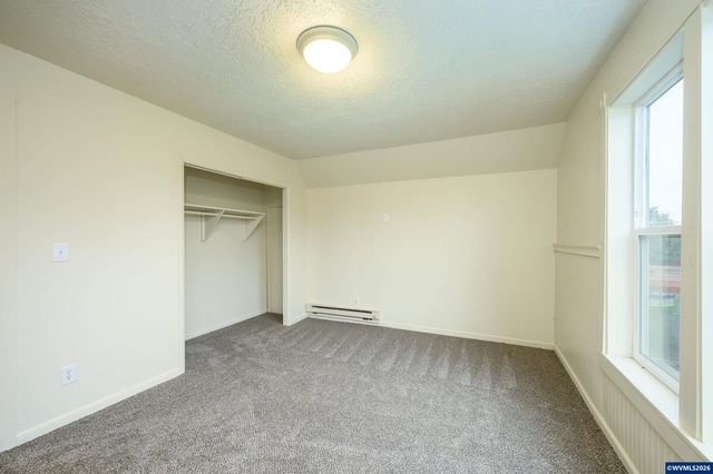 119 NE Kingwood Dr, Mcminnville, OR 97128