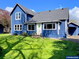 119 NE Kingwood Dr, Mcminnville, OR 97128