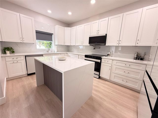 5802 COQUYT DRIVE, Mount Dora, FL 32757
