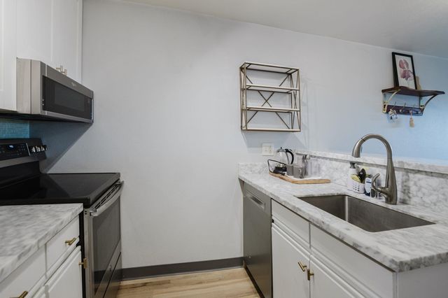 2901 2901 Macarthur Blvd 210, Oakland, CA 94602