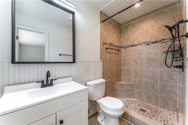 800 Summit Drive, Rogers, AR 72756