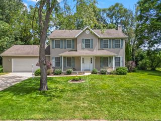 55628 Chickadee Court, South Bend, IN 46619