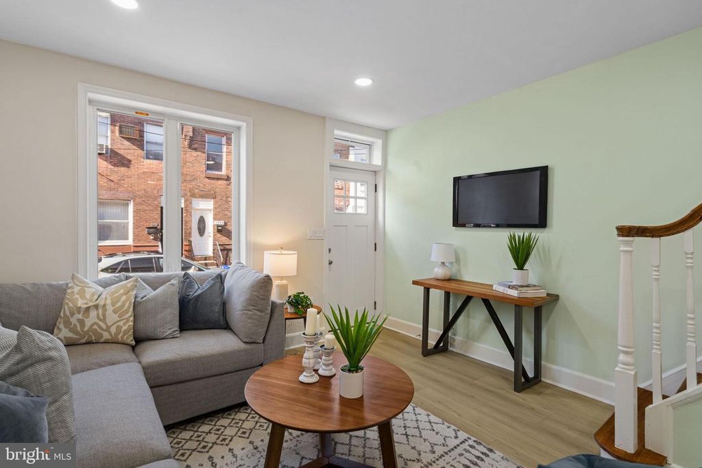 1937 S LAMBERT ST, Philadelphia, PA 19145