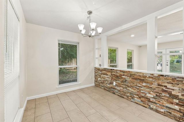 6119 Standing Oaks Street, Houston, TX 77050
