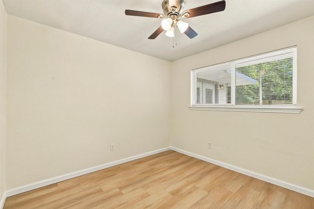 6119 Standing Oaks Street, Houston, TX 77050