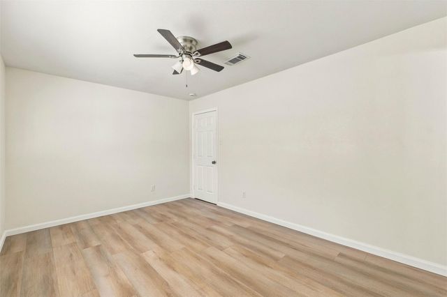 6119 Standing Oaks Street, Houston, TX 77050