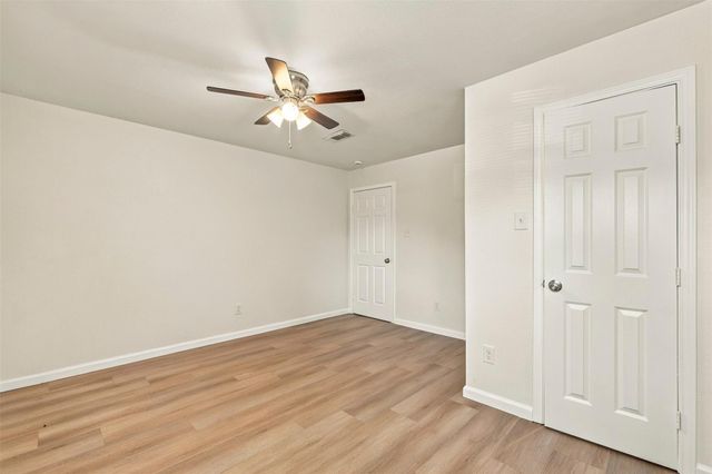 6119 Standing Oaks Street, Houston, TX 77050