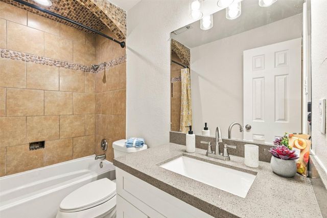 6119 Standing Oaks Street, Houston, TX 77050