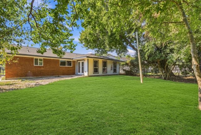 6119 Standing Oaks Street, Houston, TX 77050