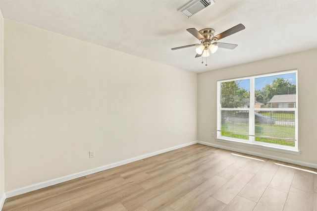 6119 Standing Oaks Street, Houston, TX 77050
