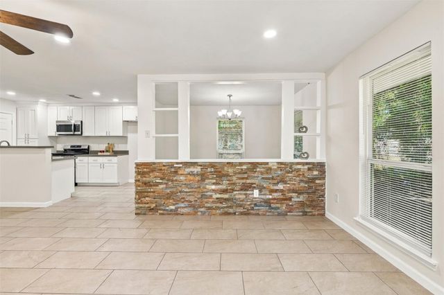 6119 Standing Oaks Street, Houston, TX 77050