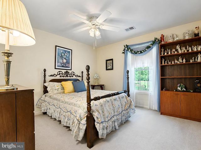 8320 WHEATLEY RD, La Plata, MD 20646
