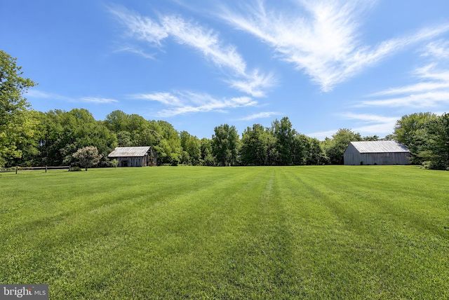 8320 WHEATLEY RD, La Plata, MD 20646