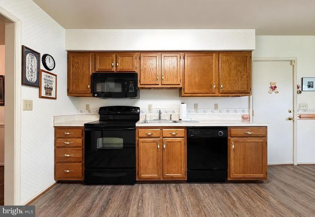 8320 WHEATLEY RD, La Plata, MD 20646