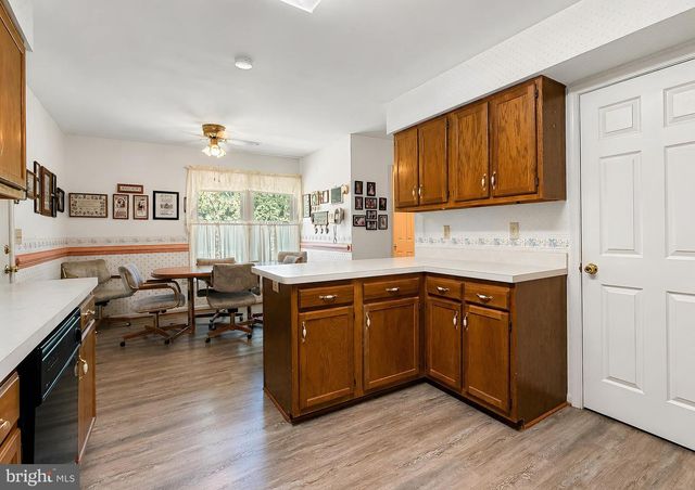 8320 WHEATLEY RD, La Plata, MD 20646