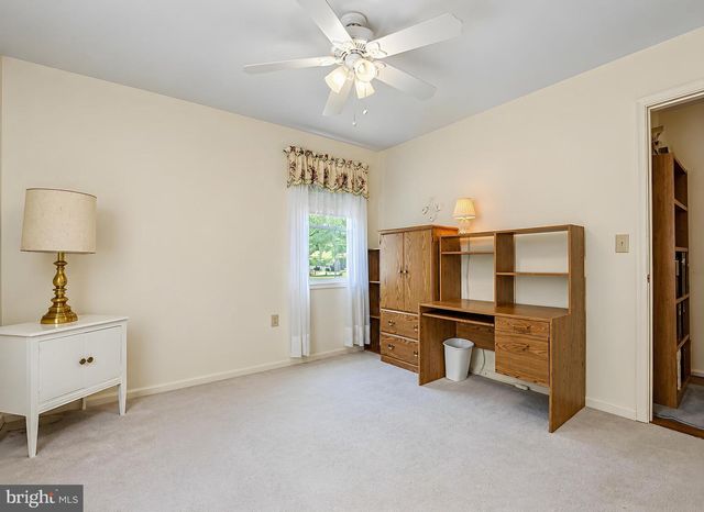 8320 WHEATLEY RD, La Plata, MD 20646