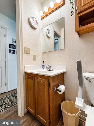 8320 WHEATLEY RD, La Plata, MD 20646