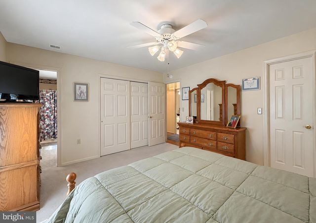 8320 WHEATLEY RD, La Plata, MD 20646