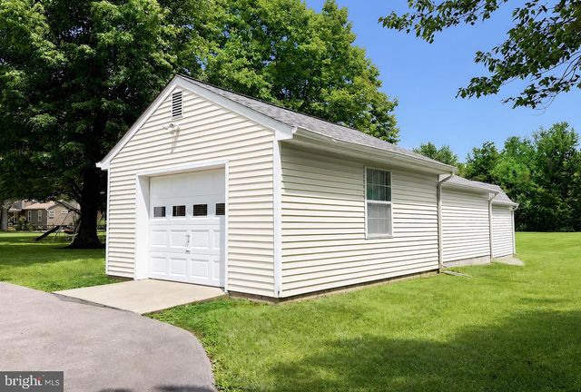 8320 WHEATLEY RD, La Plata, MD 20646