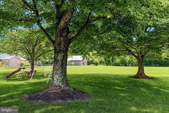 8320 WHEATLEY RD, La Plata, MD 20646
