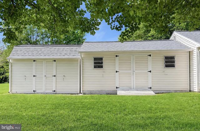 8320 WHEATLEY RD, La Plata, MD 20646