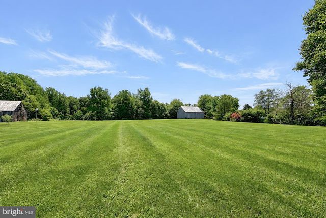 8320 WHEATLEY RD, La Plata, MD 20646