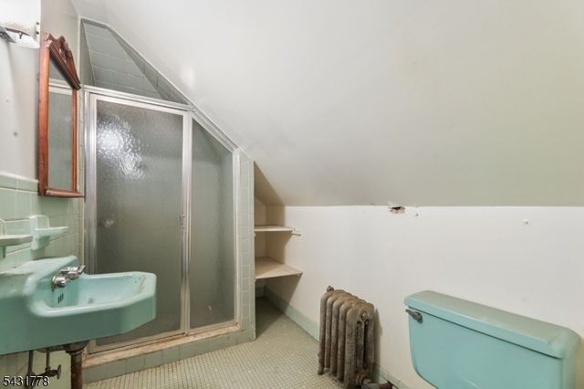 141 Aycrigg Ave, Passaic City, NJ 07055
