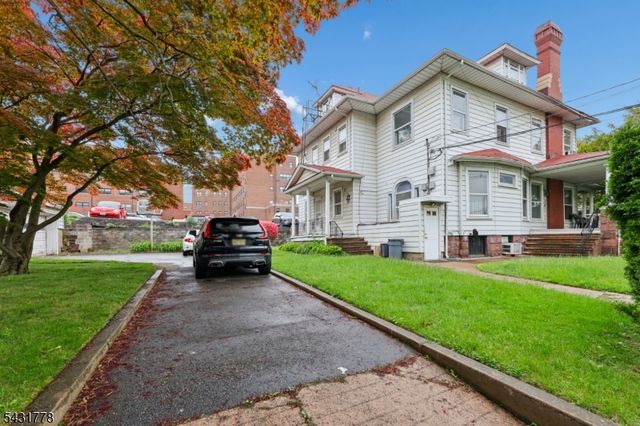 141 Aycrigg Ave, Passaic City, NJ 07055