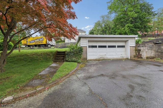 141 Aycrigg Ave, Passaic City, NJ 07055