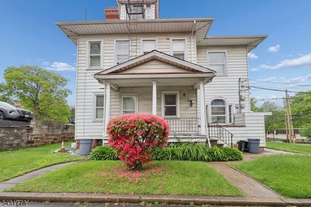 141 Aycrigg Ave, Passaic City, NJ 07055
