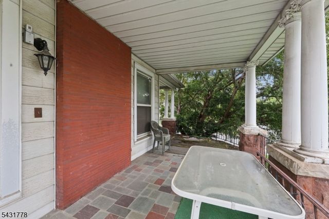 141 Aycrigg Ave, Passaic City, NJ 07055