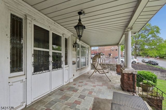 141 Aycrigg Ave, Passaic City, NJ 07055