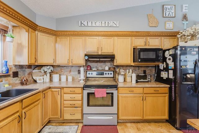 138 S Spaulding Ave, Pueblo, CO 81007