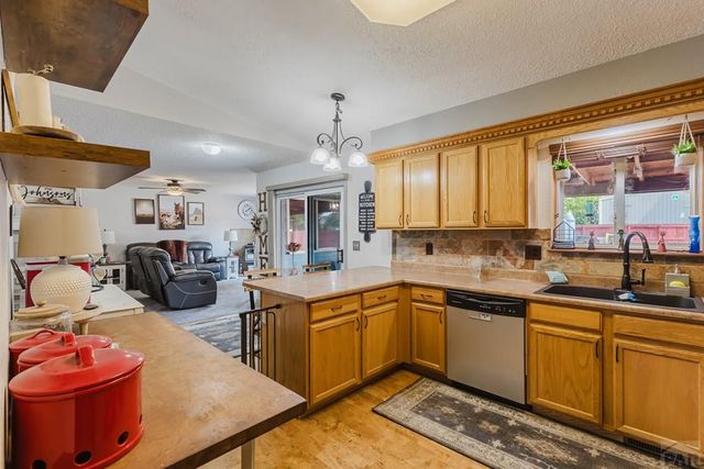138 S Spaulding Ave, Pueblo, CO 81007