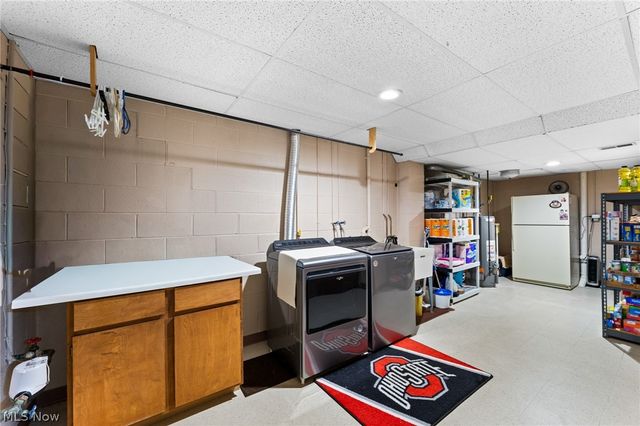 98 Jade Circle, Canfield, OH 44406