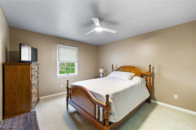 98 Jade Circle, Canfield, OH 44406