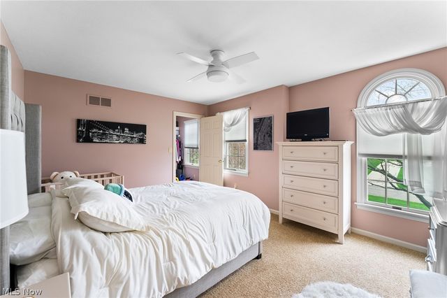 98 Jade Circle, Canfield, OH 44406
